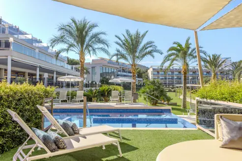 Junior Suite med terrasse og swim up
