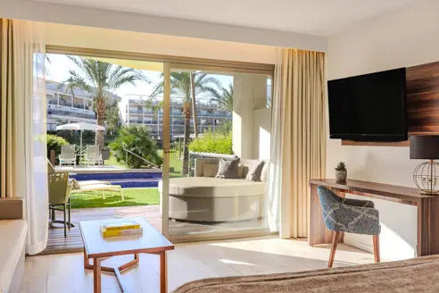Junior Suite med terrasse og swim up