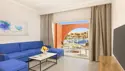 Familieværelse Premium med balkon/terrasse og pooludsigt