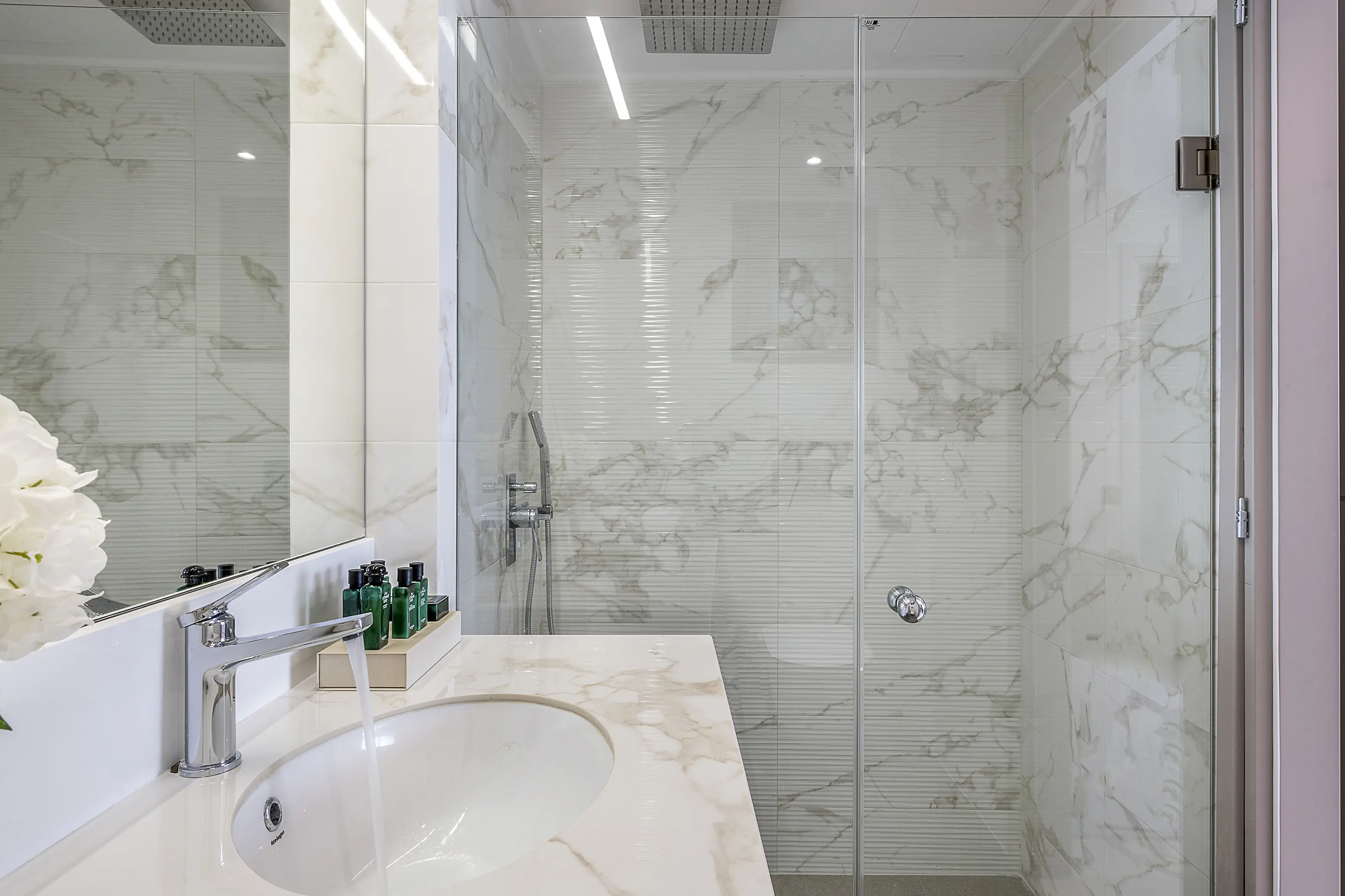 Serenity Suite med skrå havudsigt