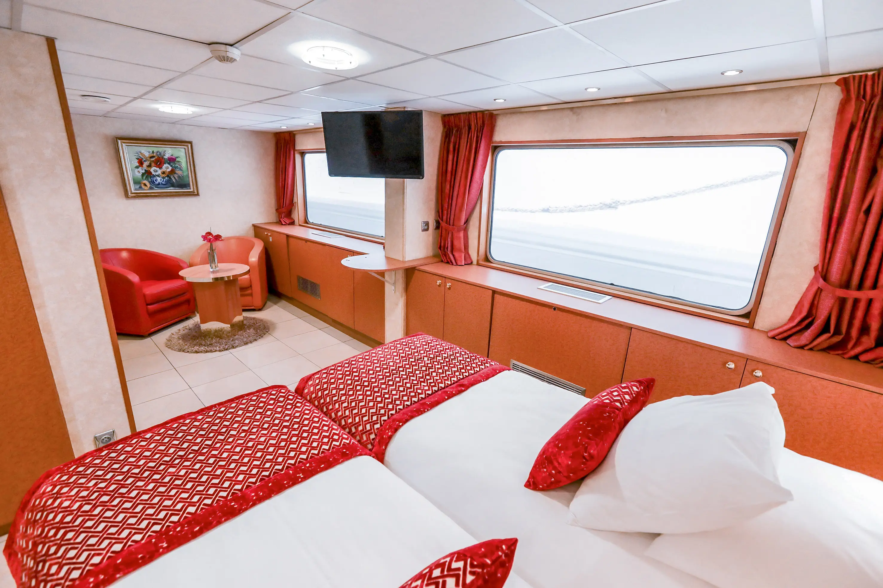 Suite Cabin Maindeck