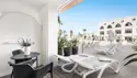 Dobbeltværelse med terrasse og pool udsigt